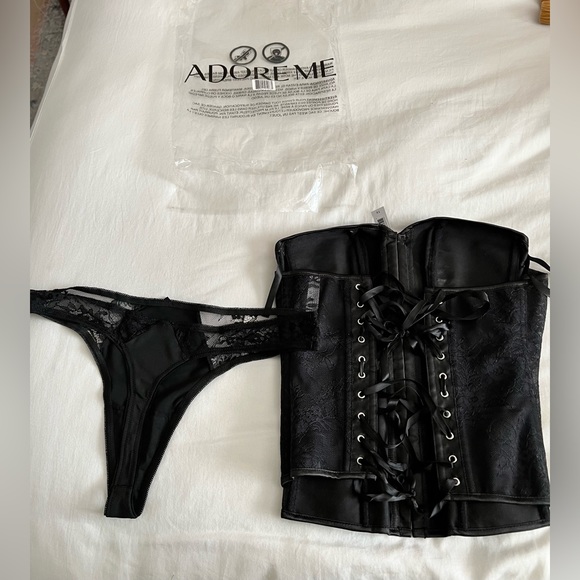 Adore me corset set, new in packaging - Picture 4 of 5